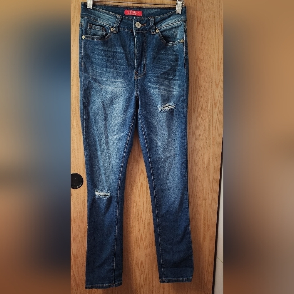 Stylish Blue Distressed Women Jeans